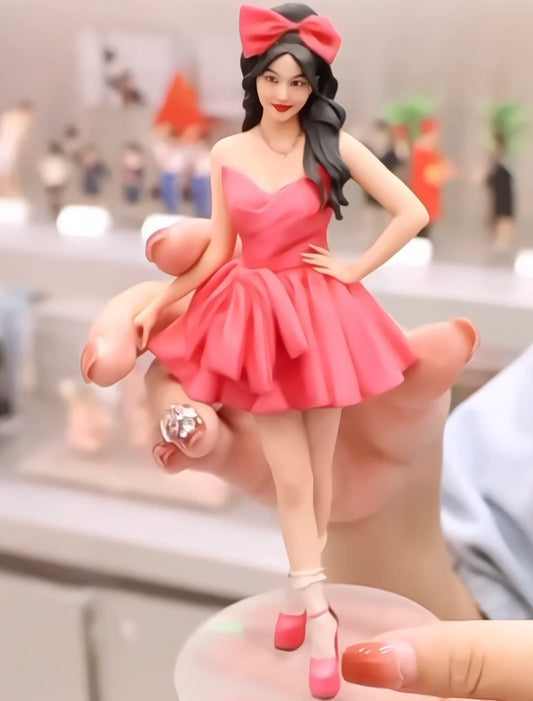 Finished custom 3D printed figurine held in hand, a last-chance Christmas gift ordered before the November 20 deadline — 3D Portrait Lab